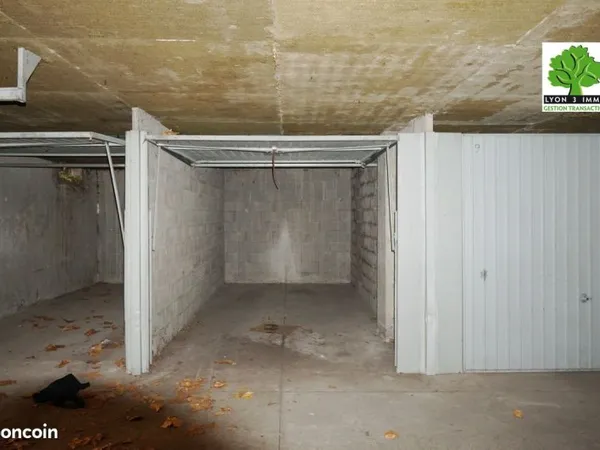 Parking/box 12 m² Lyon