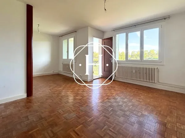Appartement avec balcon Bourg En Bresse 4 pièce(s) 73.52 m2