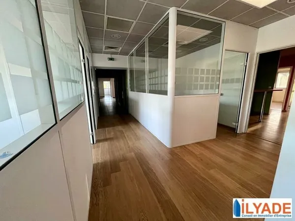 BUREAUX à louer