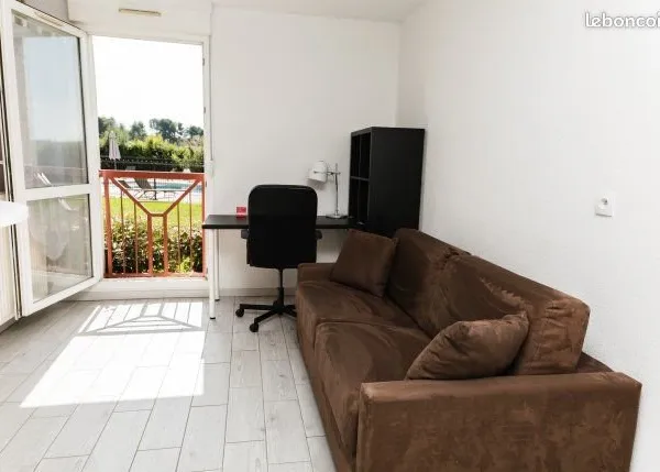 Studio 1 pièce 19 m²