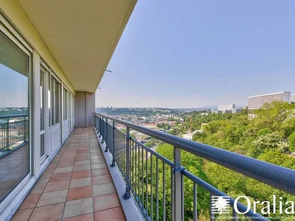 Appartement 4 pièces 81 m²