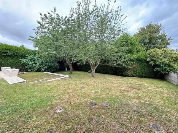 MAISON DE 190 M² + SOUS-SOL TOTAL