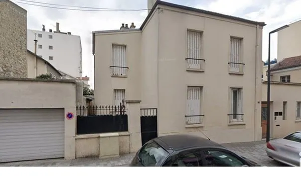 Immeuble commercial 112 m²