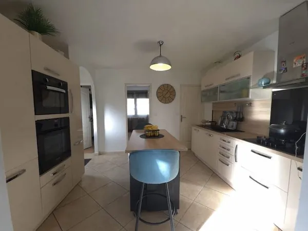 Maison 5 pièces 106 m²
