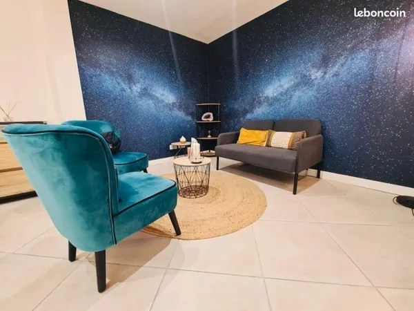 Cabinet avec salle d'attente à partager à Auriol centre au calme