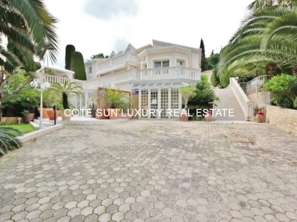 VILLA DE TRES GRAND LUXE AVEC VUE MER A ROQUEBRUNE CAP MARTIN
