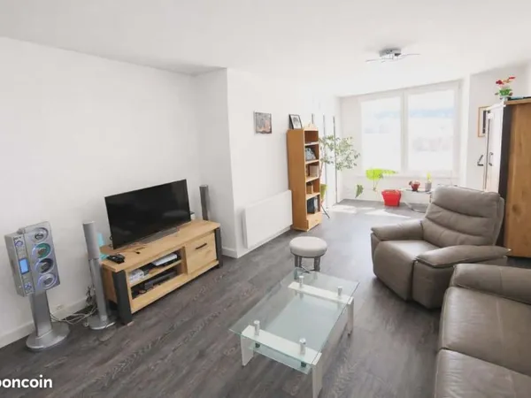 Appartement vue exceptionnelle Vaux et Chantegrue