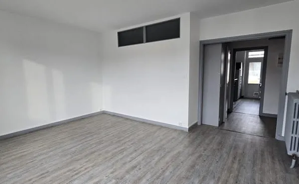 CHAMALIERES Banque de France, appartement de type 2 avec bal
