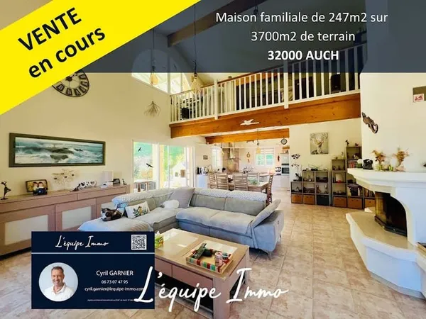 Maison 7 pièces 247 m²