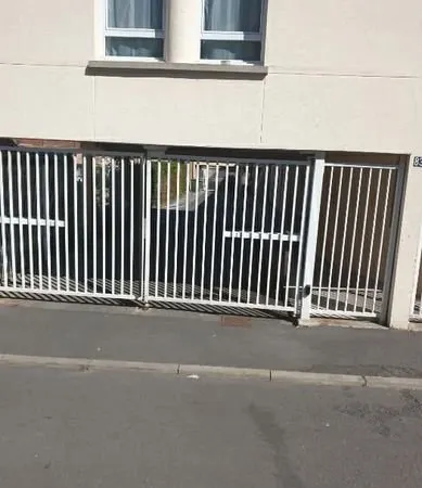 Place de parking à louer