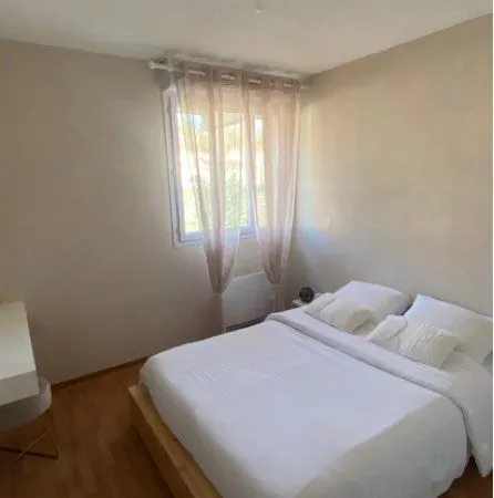T2 lumineux avec balcon, piscine et parking - Prêt à vivre