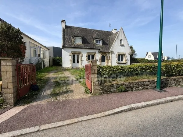 EXCLUSIVITÉ - Maison de ville à vendre 6 pièces à Chateauneuf-du-faou (29) DPE D