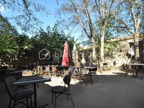 Immeuble de Rapport au Coeur de Remoulins - Proximité Pont du Gard
