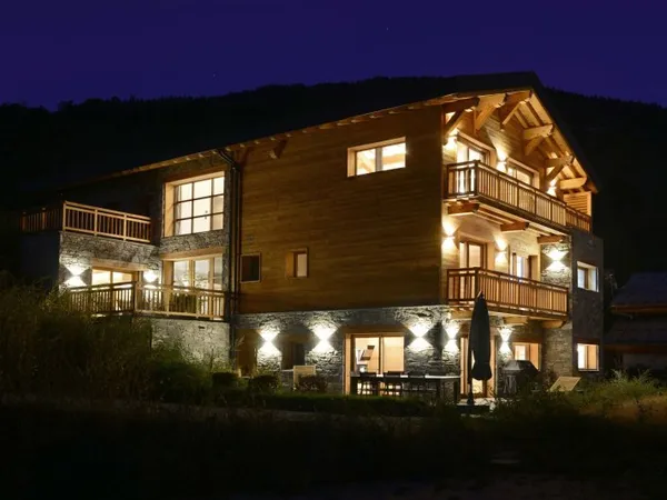 CHALET EXCEPTIONNEL DANS LA VALLEE DE HAUTE TARENTAISE