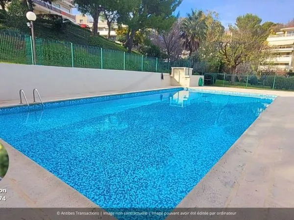 Charmant 2 pièces avec parking et cave, vue mer, calme - Piscine, gardien