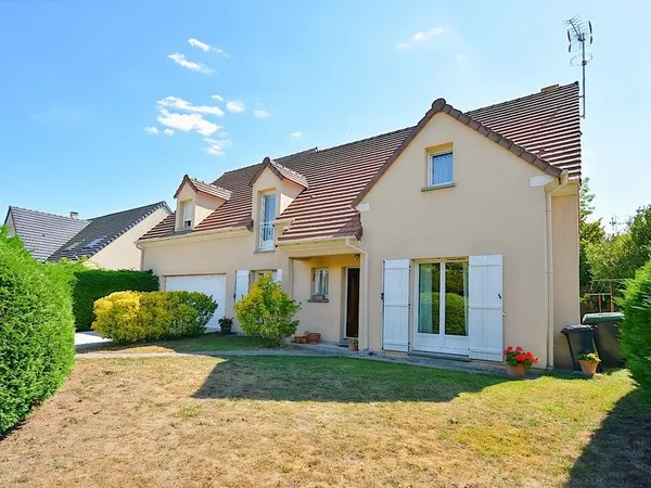 Maison familiale à vendre 5 pièces centre ville d'ARPAJON (91) -160m², 4 chambres - avec appartement