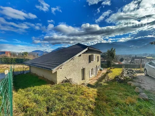 Maison 80m2 3 pièces et dépendances