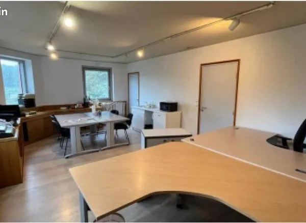 Bureau 46m2 très lumineux