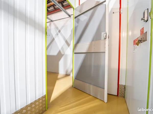 Garage/box 17 m² Le Bignon