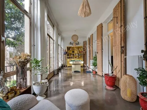 Maison 6 pièces 210 m²