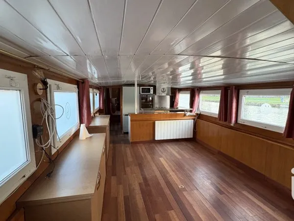 Péniche 3 pièces 50 m²