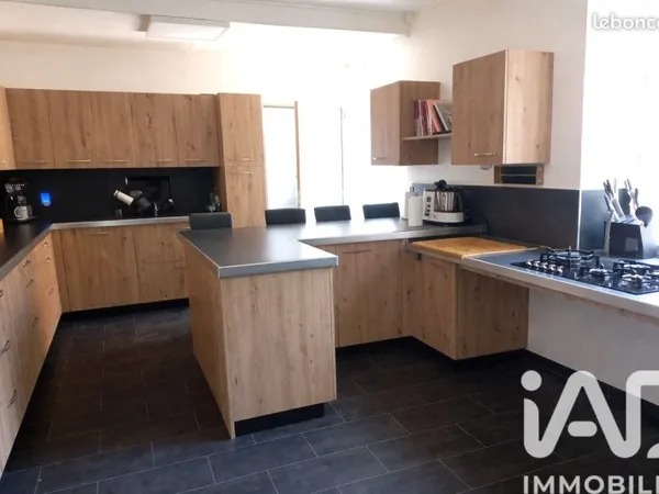 Maison familiale 9 pièces 190 m²