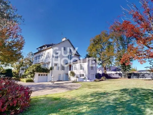 Maison et villa de prestige Vente Pau 9p 300m² 747000€