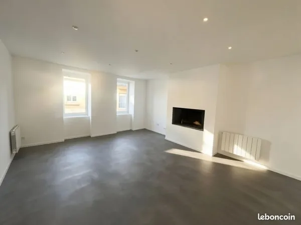 T6 Lannemezan - Rénové & Sécurisé - Plein centre ville 132 m²