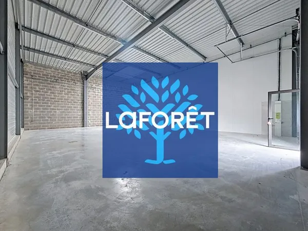 Local commercial 144 m²