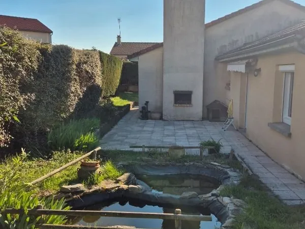 Maison 4 pièces - 102 M2 - Vic le Comte