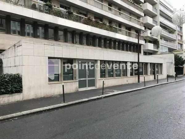 Local commercial 309 m²