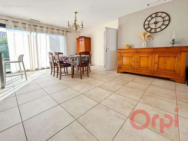 À Vendre : Villa moderne à Sérignan
