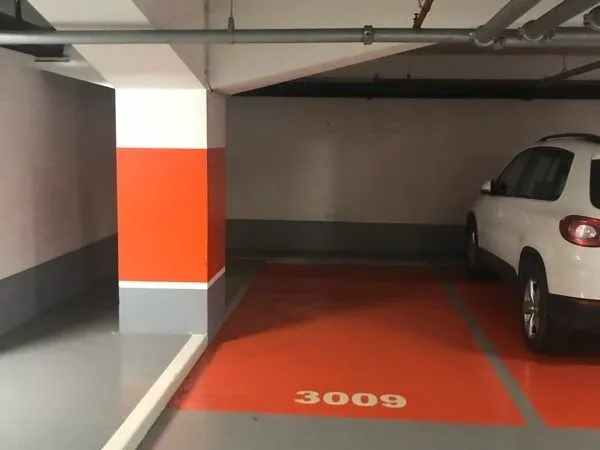 Place de parking quai de Seine 75015