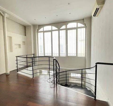 Duplex 7 pièces 168 m²