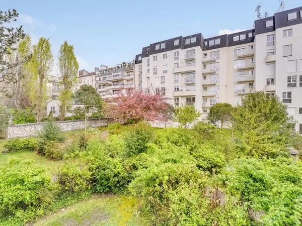 4 pièces - balcon - cave - parking - La Garenne-Colombes