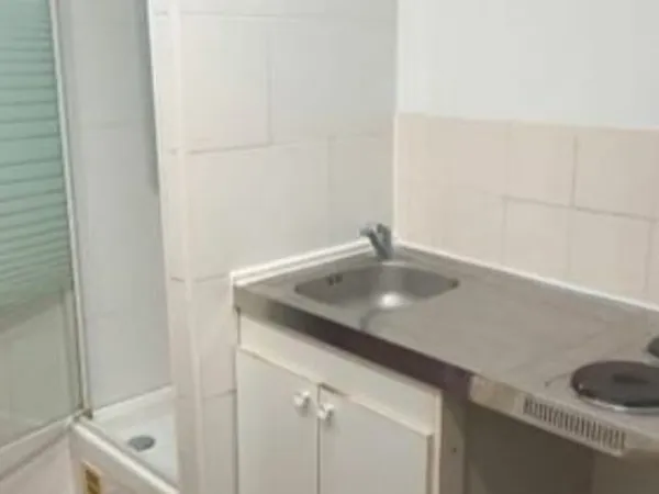 Studette 1 pièce 8 m²