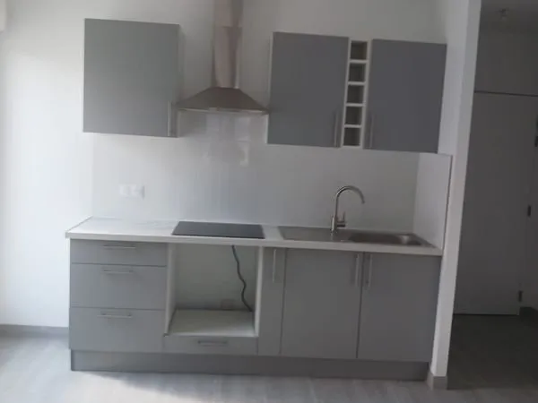3 pieces vide location nu