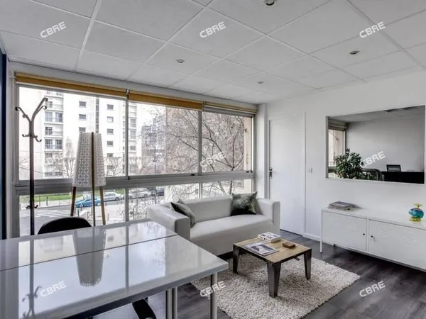 Bureaux 150 m²