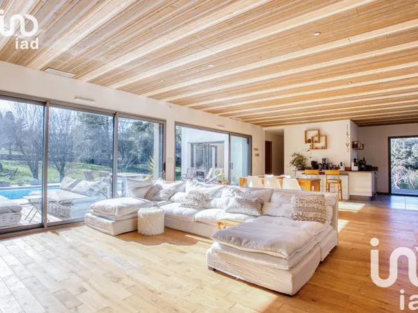 Maison 5 pièces 160 m²