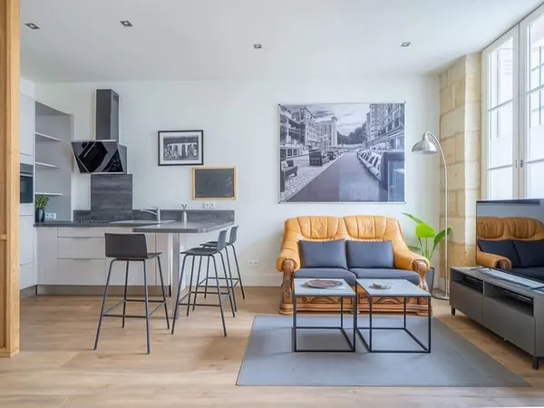 Bordeaux Chartrons / Jardin Public - Appartement de 32 m² dans immeuble pierre