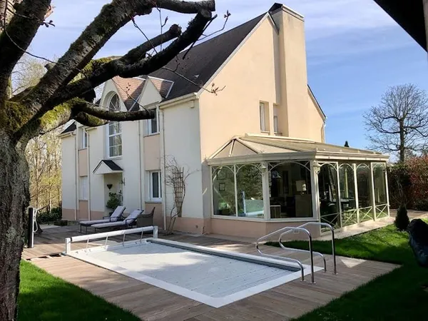 Maison 8 pièces 201 m²