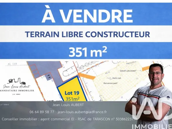 Terrain 351 m²