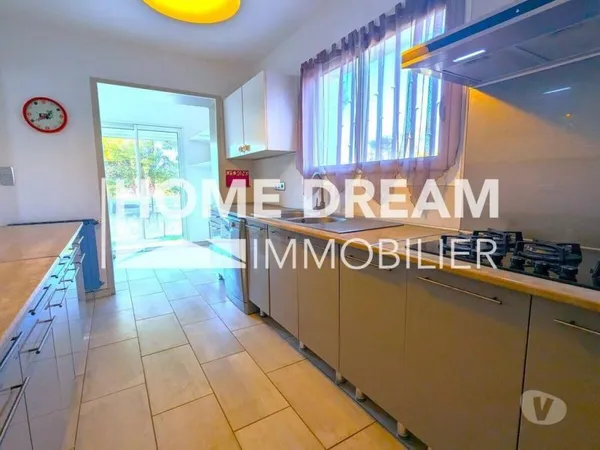 VILLA T6 - SIX-FOURS-LES-PLAGES Secteur Jaumard...
