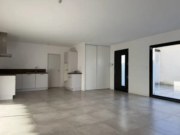 Maison Salles Sur Mer 4 pièce(s) 96 m2
