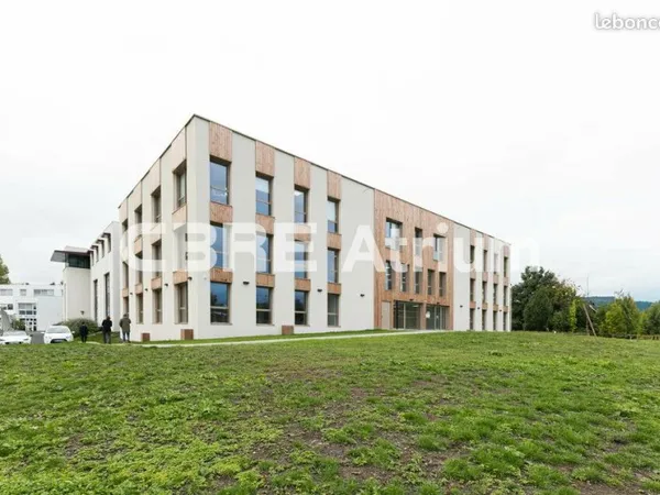 BUREAUX 227 m² CLERMONT FERRAND