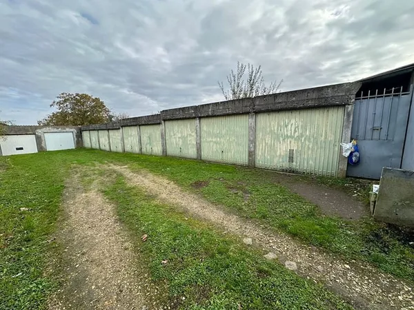 Parking à louer à Ris-Orangis - Réf. 15833