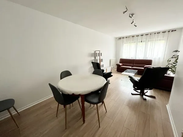 3 PIECES MEUBLE - SURESNES