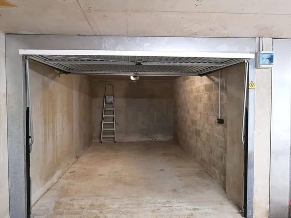 Box de stockage 18 m²