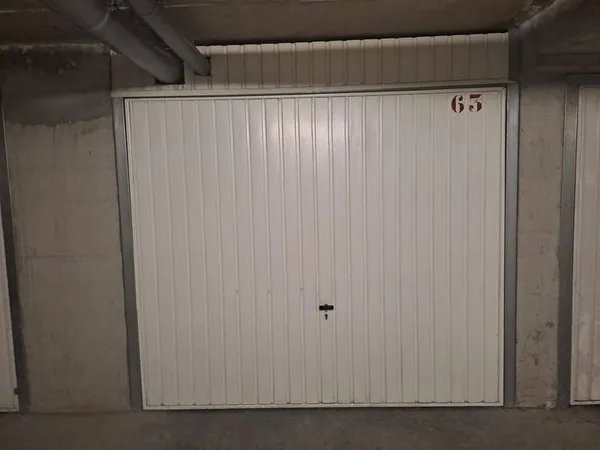 Parking 14 m²