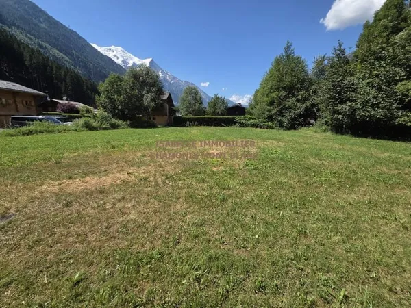 Terrain 199 m²